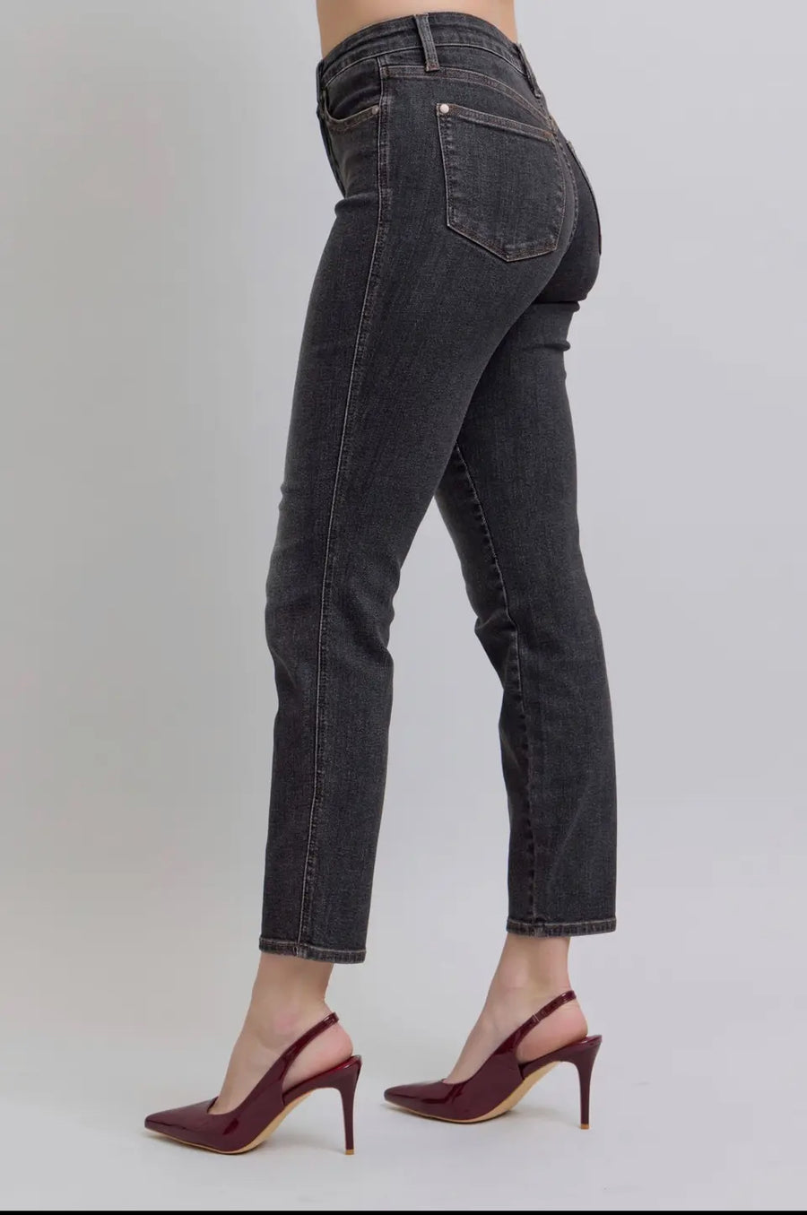 Judy Blue mid-rise tummy control slim