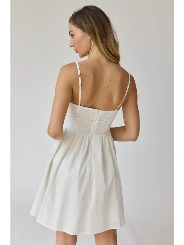 Pleated mini dress white