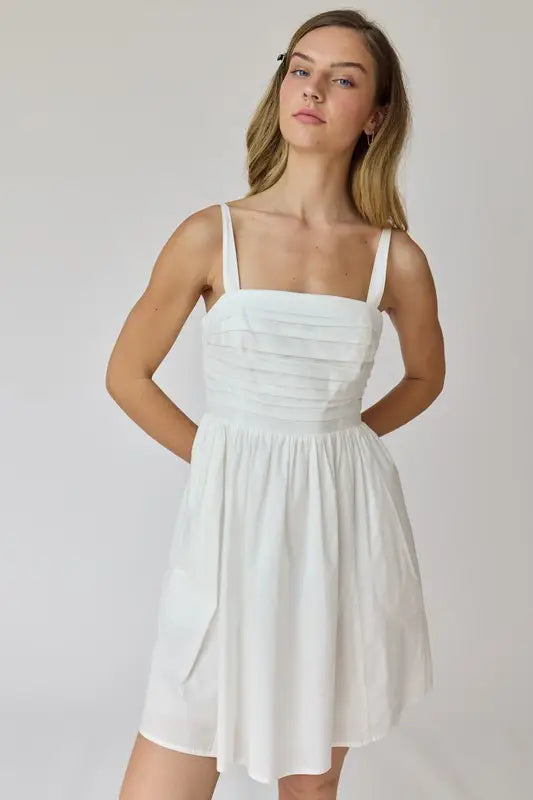 Pleated mini dress white