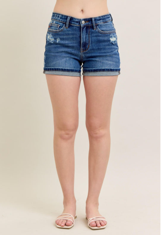 Mid rise dad short