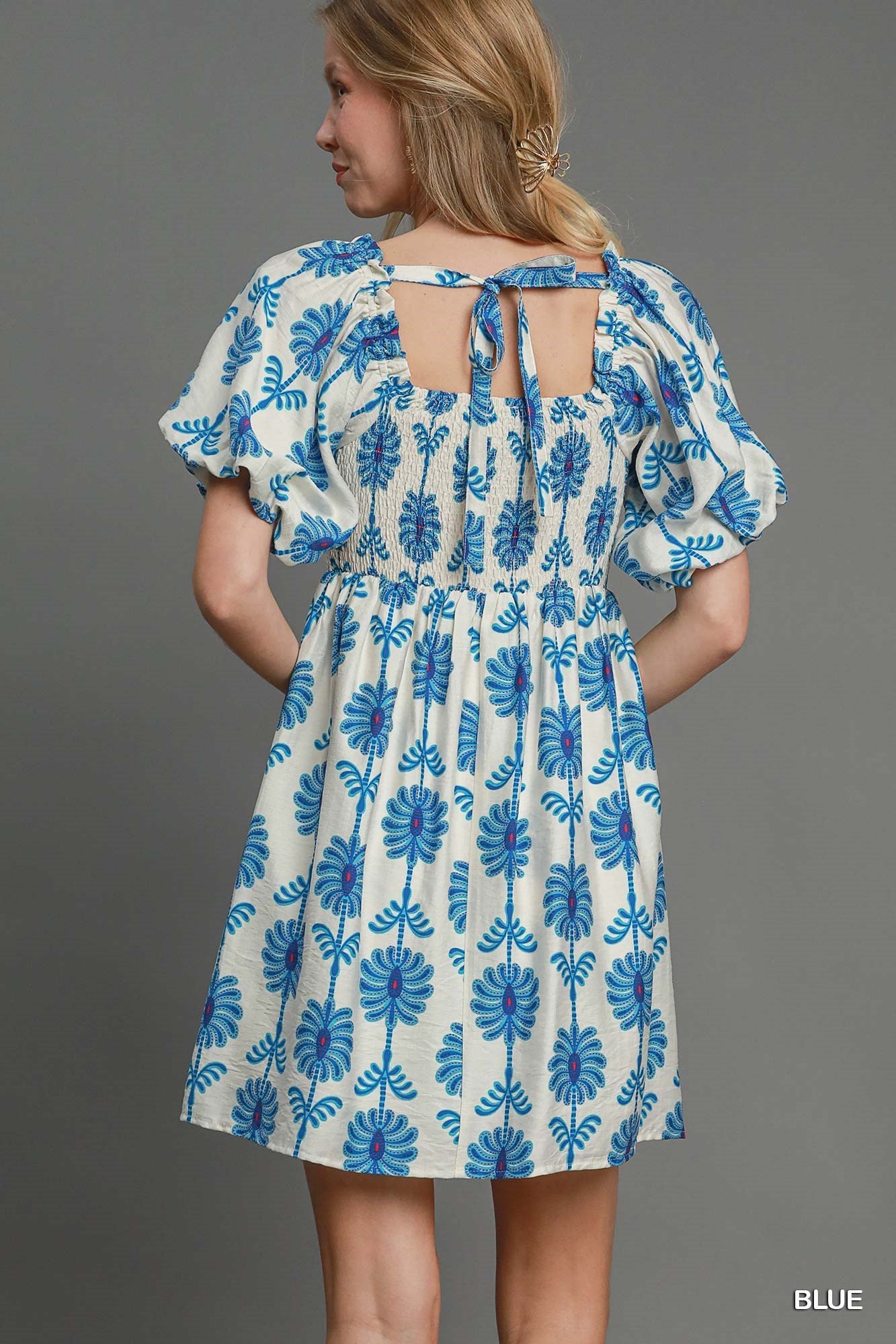 V neck print smocked dress
